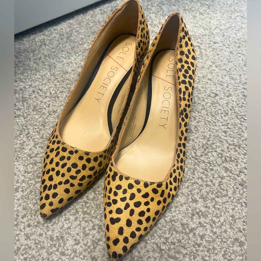 Sole Society Size 9 Spotted print block heels